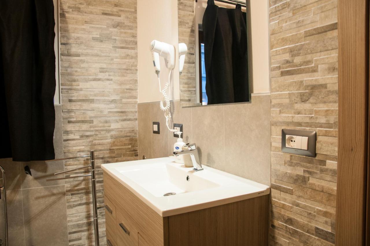 Alghero Detrabis B&B Bagian luar foto