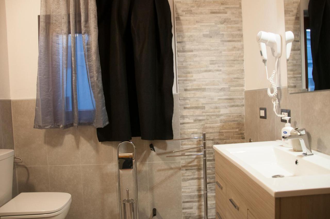 Alghero Detrabis B&B Bagian luar foto